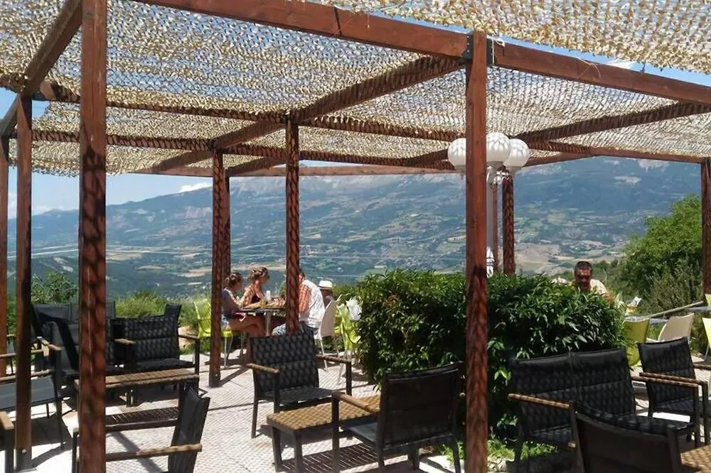 Hotel La Palatriere à Le Sauze-du-lac