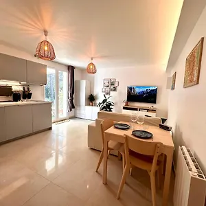 Paisible Neuf En Lisiere De Foret Appartement